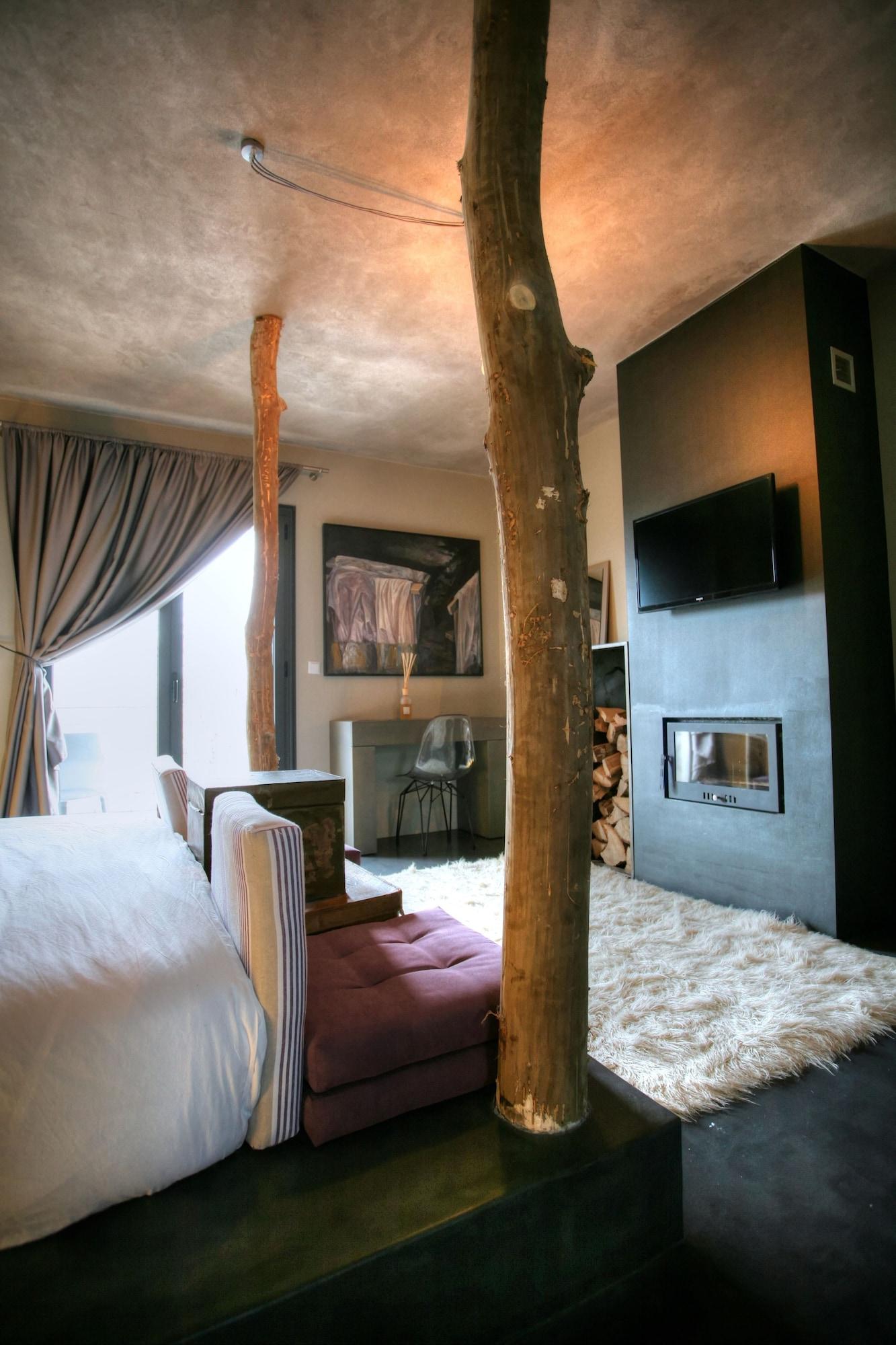 Oniropetra Boutique Hotel Karpenisi Bagian luar foto