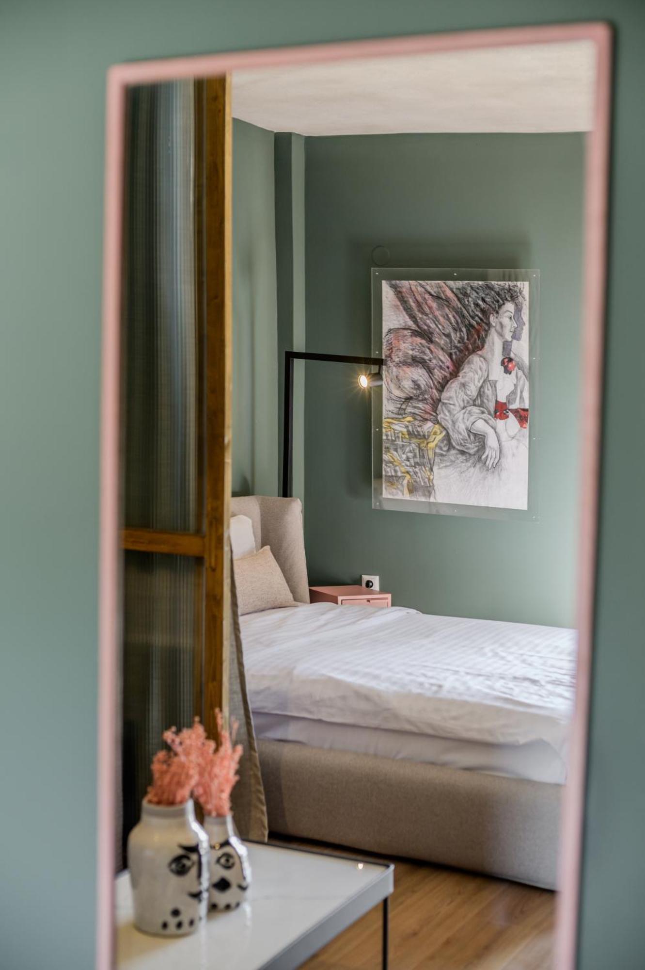 Oniropetra Boutique Hotel Karpenisi Bagian luar foto